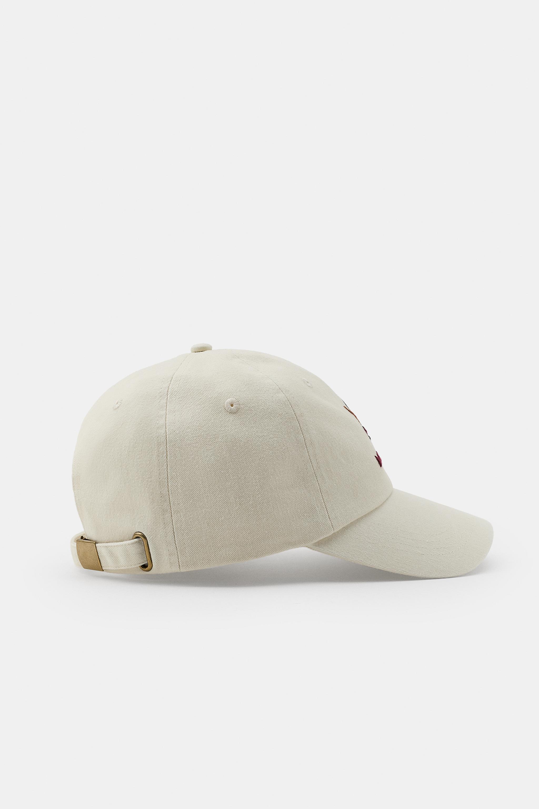 EMBROIDERED DOG TWILL CAP